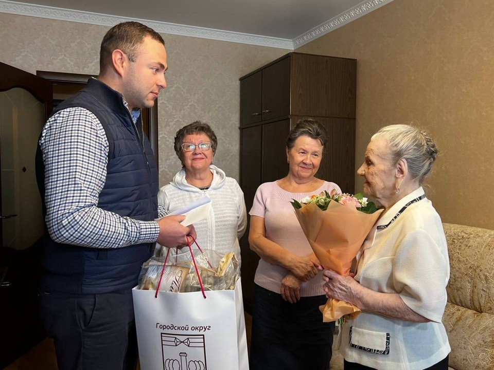 В Красногорске поздравили долгожительницу со 105-летним юбилеем