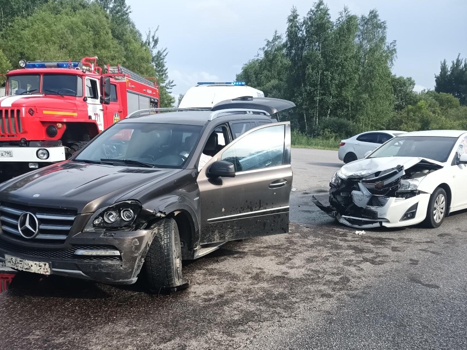 Спасатели устранили последствия ДТП с участием двух легковушек в Ступине