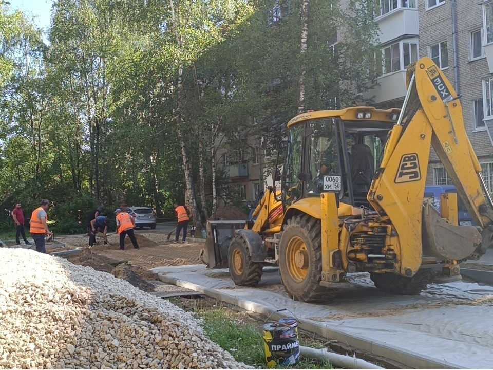 Во дворе дома №8 на улице Победы построят новую детскую площадку