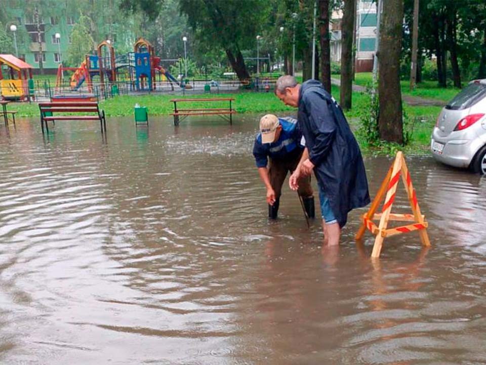 В Солнечногорске устраняют подтопления после сильных дождей