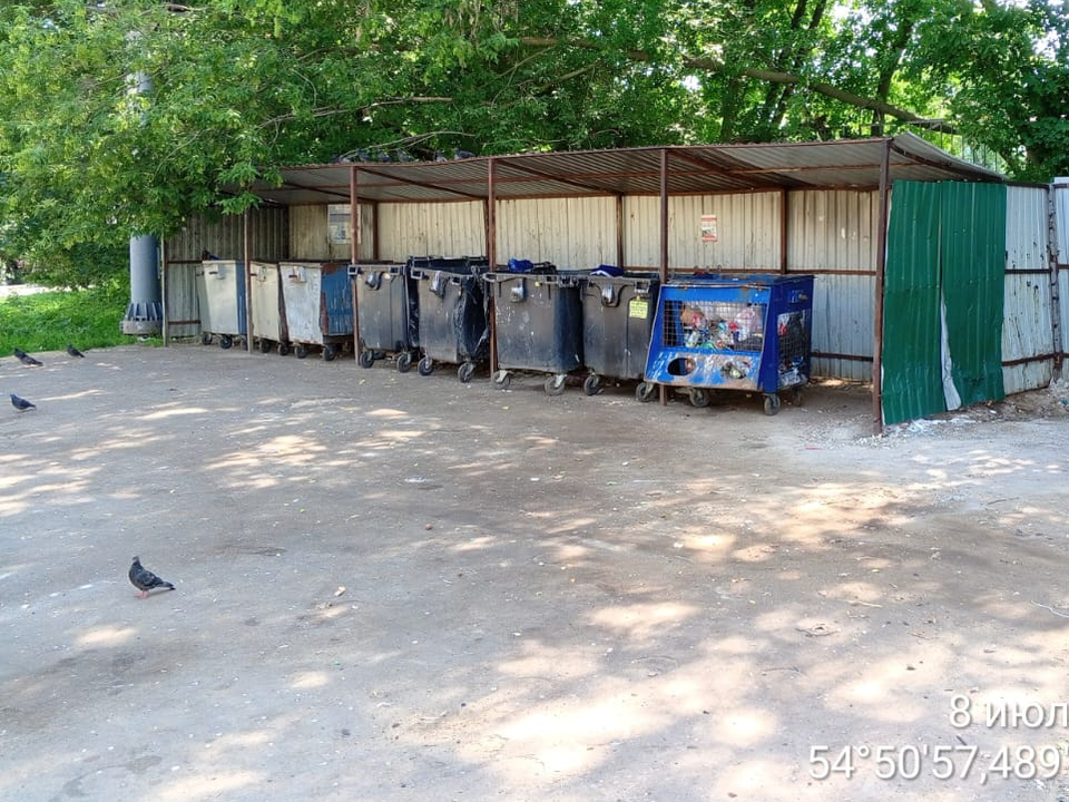 Территорию контейнерной площадки на Садовой привели в порядок в Кашире