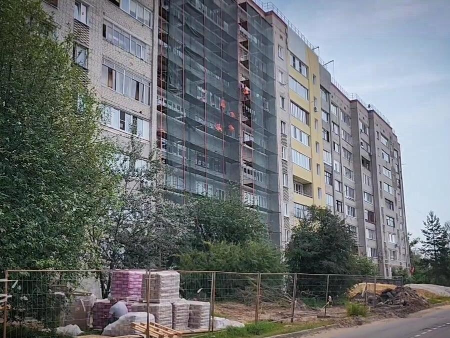 После капремонта дома в Белоозерском жители станут меньше платить за тепло