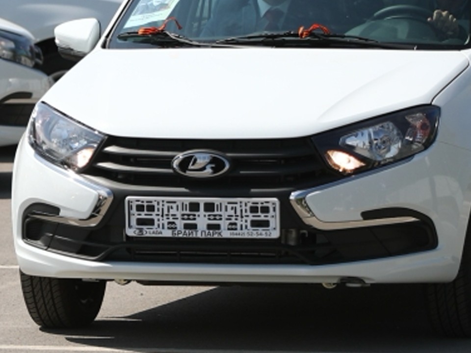 Коммунальщики Шаховской пересядут на новые Lada Granta