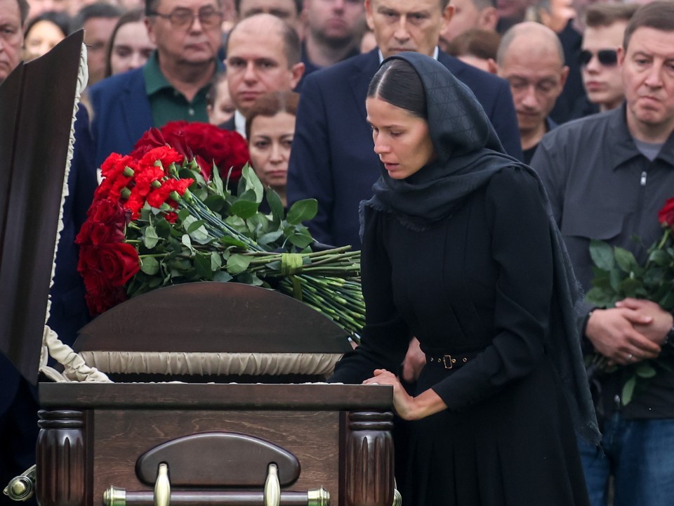 «Я тебя люблю»: девушка Старовойта трогательно проводила его в последний путь