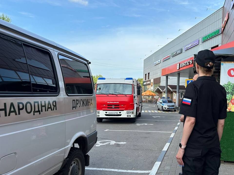 Жители могут продолжить покупки: минирование ТЦ в Долгопрудном не подтвердилось