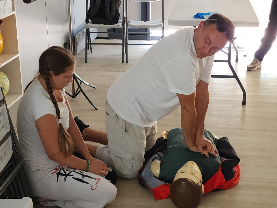 Побывавший на СВО врач обучил новым приемам оказания медицинской помощи на мастер-классе