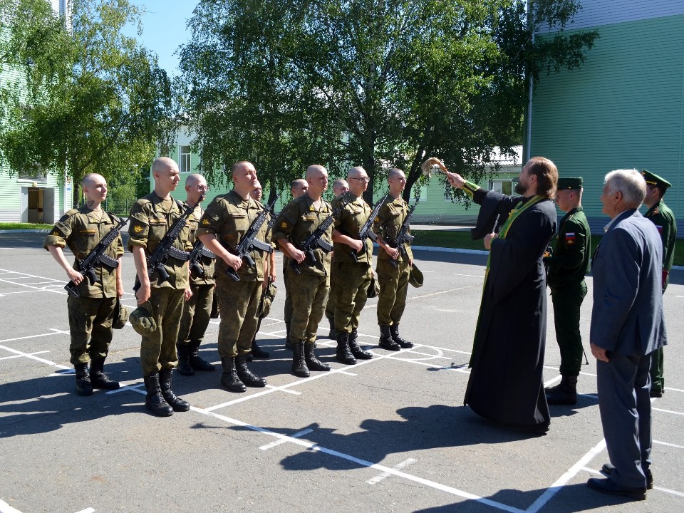 Новобранцы воинской части под Егорьевском приняли присягу