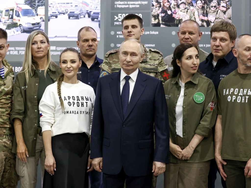 Фрязинские инженеры показали Путину багги «Маламут» и электромотоциклы «Койот» из зоны СВО