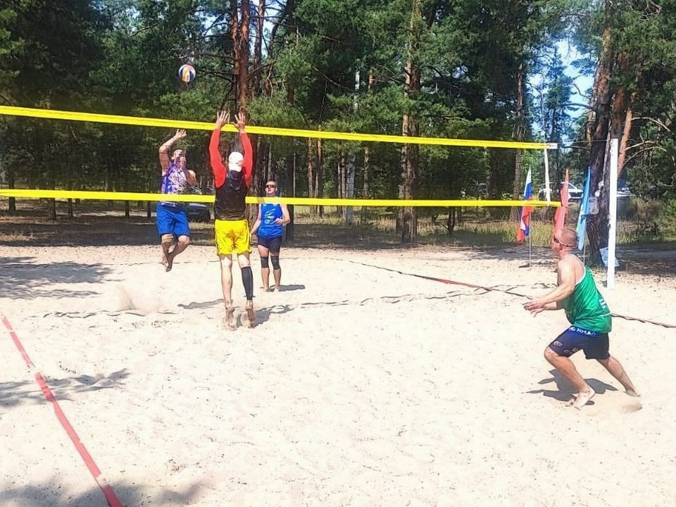 В Луховицах на соревнованиях по пляжному волейболу выявили сильнейший мужской дуэт