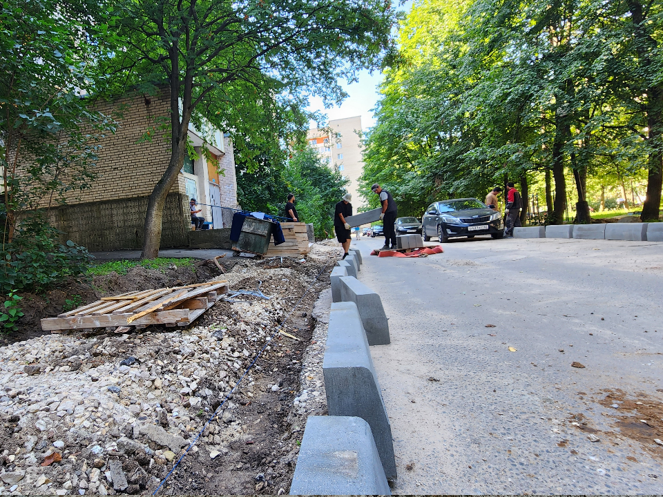 В Протвине на Лесном бульваре расширят парковку и обустроят новые пешеходные дорожки