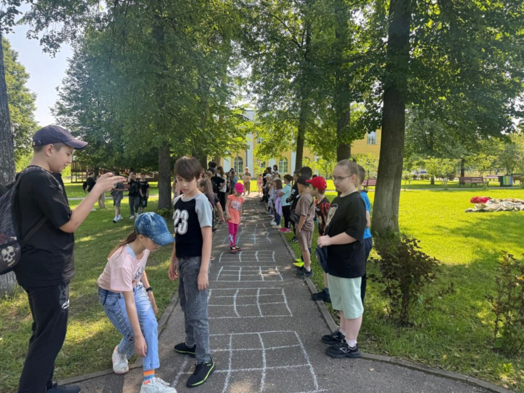 В парках Талдома 18 июля можно поиграть, изготовить поделку и услышать стихи