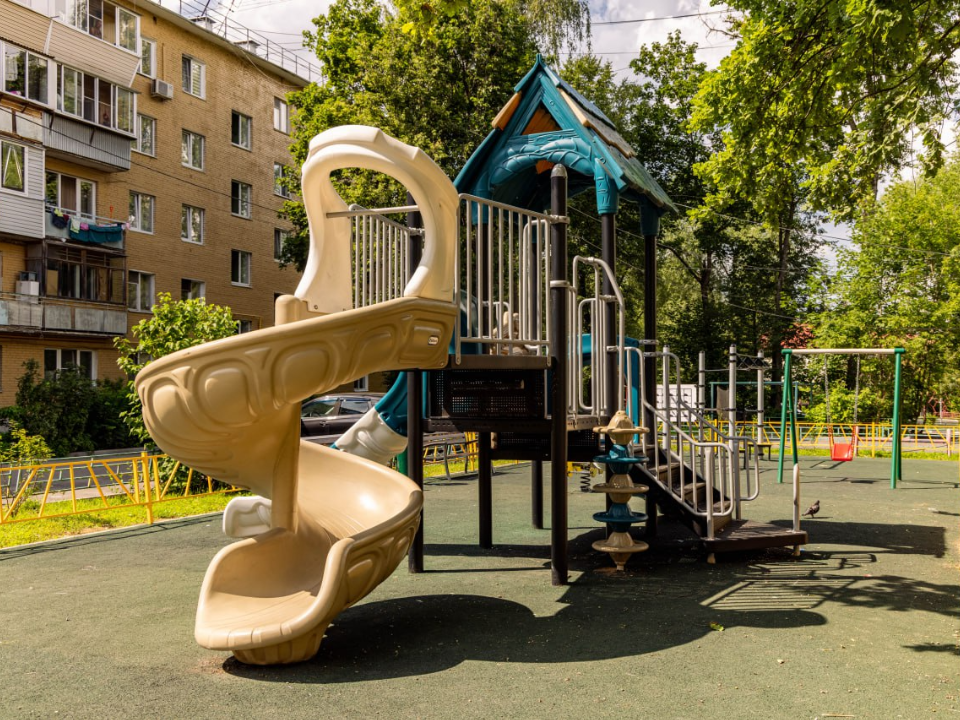 Какие детские и спортивные площадки обновляют в Лобне