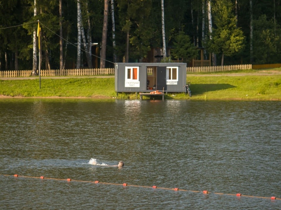 В Новое озеро залили тысячи кубометров чистой воды