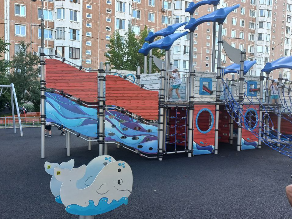 В Электростали завершается реконструкция трех межквартальных детских площадок