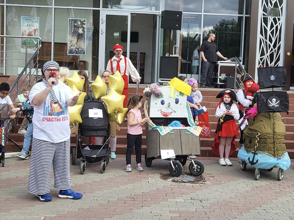 Малыши в Ельдигине продемонстрируют свои повозки и посоревнуются в ползании
