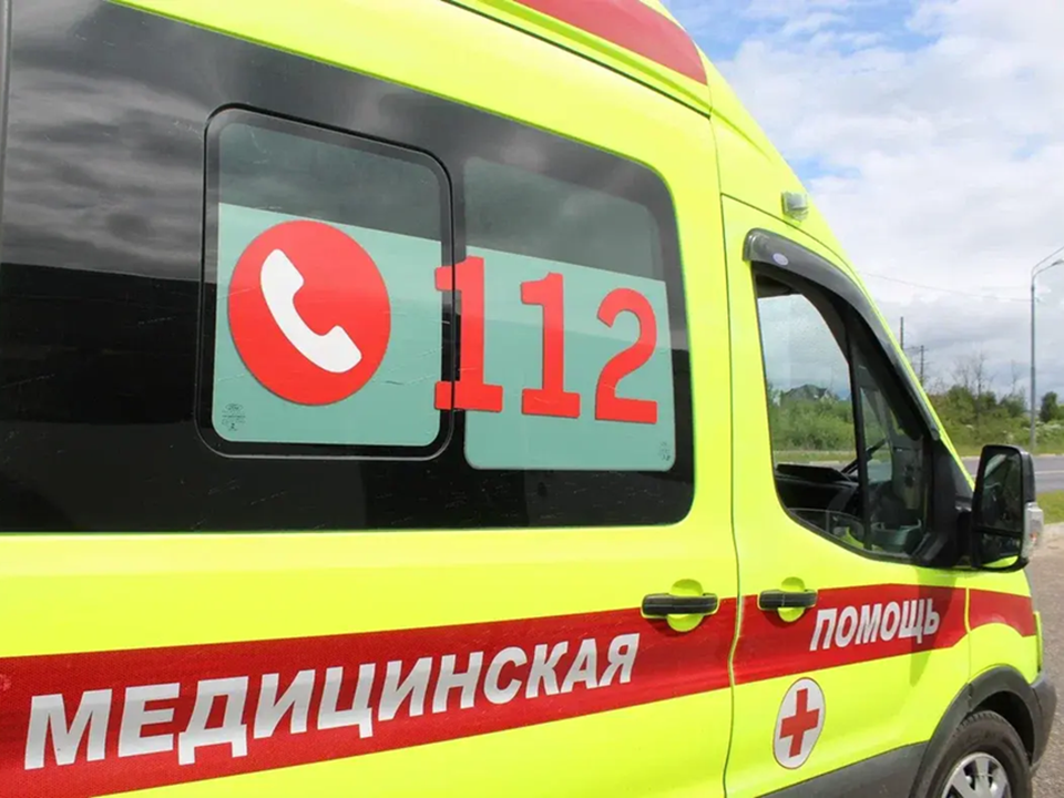 В Раменском округе медики спасли женщину с отравлением угарным газом после пожара