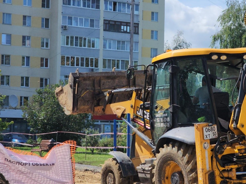 К середине лета оборудуют детскую площадку на улице Садовой в Кашире-2