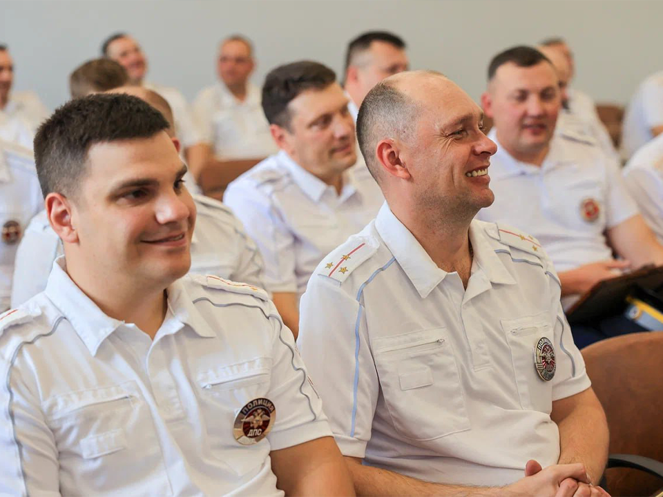 Лучшие инспекторы Долгопрудного получили награды в День ГИБДД