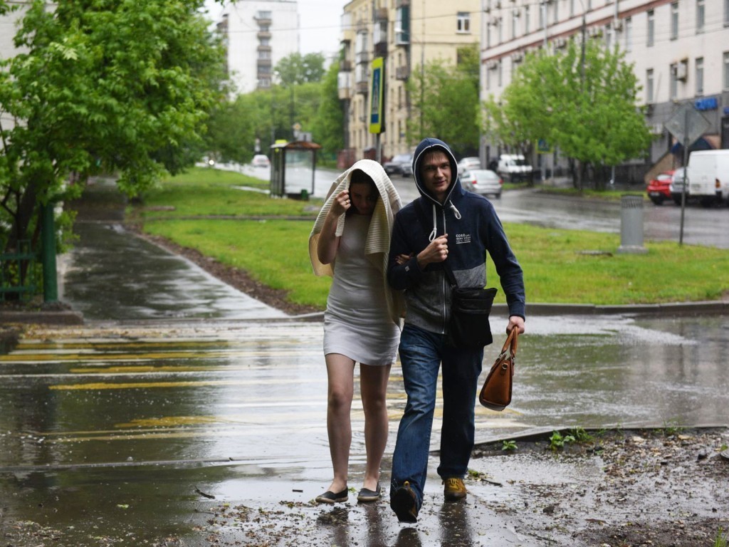 Жара в Подмосковье сменится тропическими ливнями на этой неделе