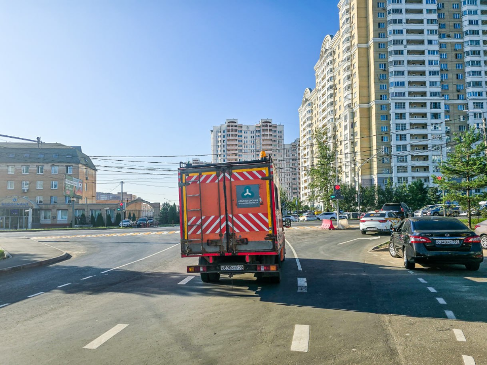В «Изумрудных холмах» сделали новые выезды, тротуары и удобные перекрестки