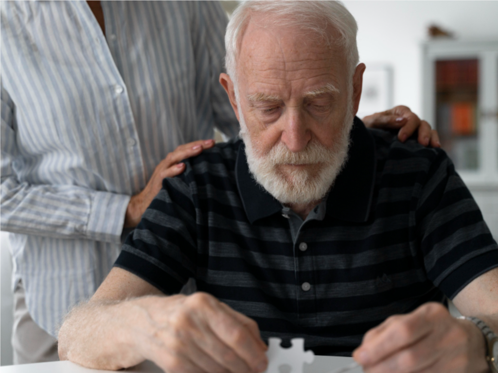Сторона, где появились первые симптомы болезни Паркинсона, расскажет о развитии недуга