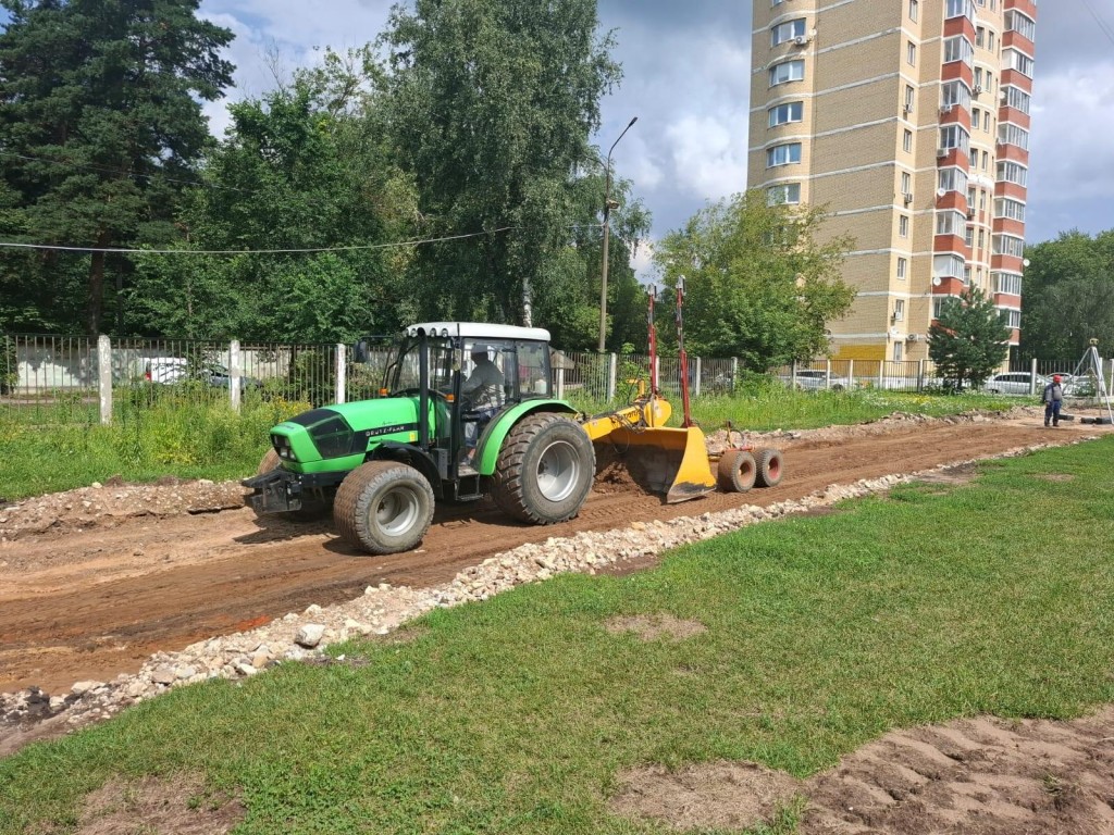 Новое футбольное поле с трибунами появится на стадионе в Малаховке