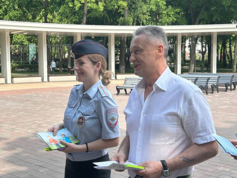 Госавтоинспекторы рассказали подольчанам, как получить документы онлайн