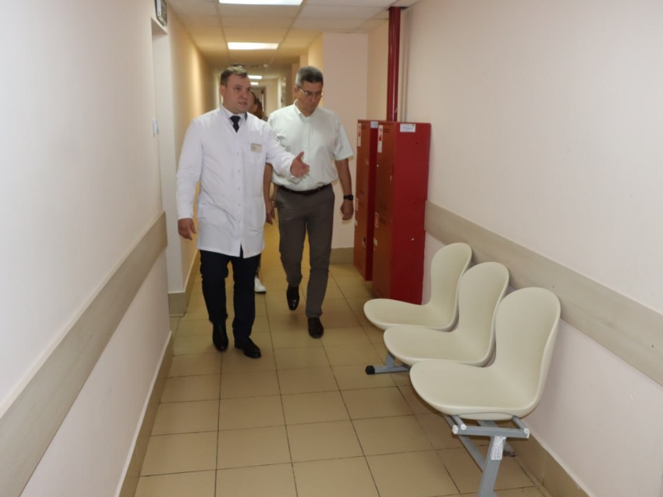 Лотошинскую больницу обставили новой мебелью