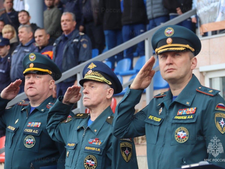 На подмосковном стадионе «Пламя» стартовали межрегиональные соревнования МЧС ЦФО
