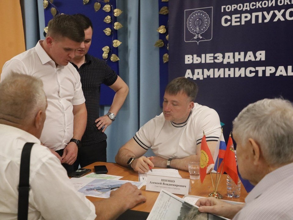 Свет на дороге к больнице и благоустройство памятников: подведены итоги встречи с властями в Пролетарском