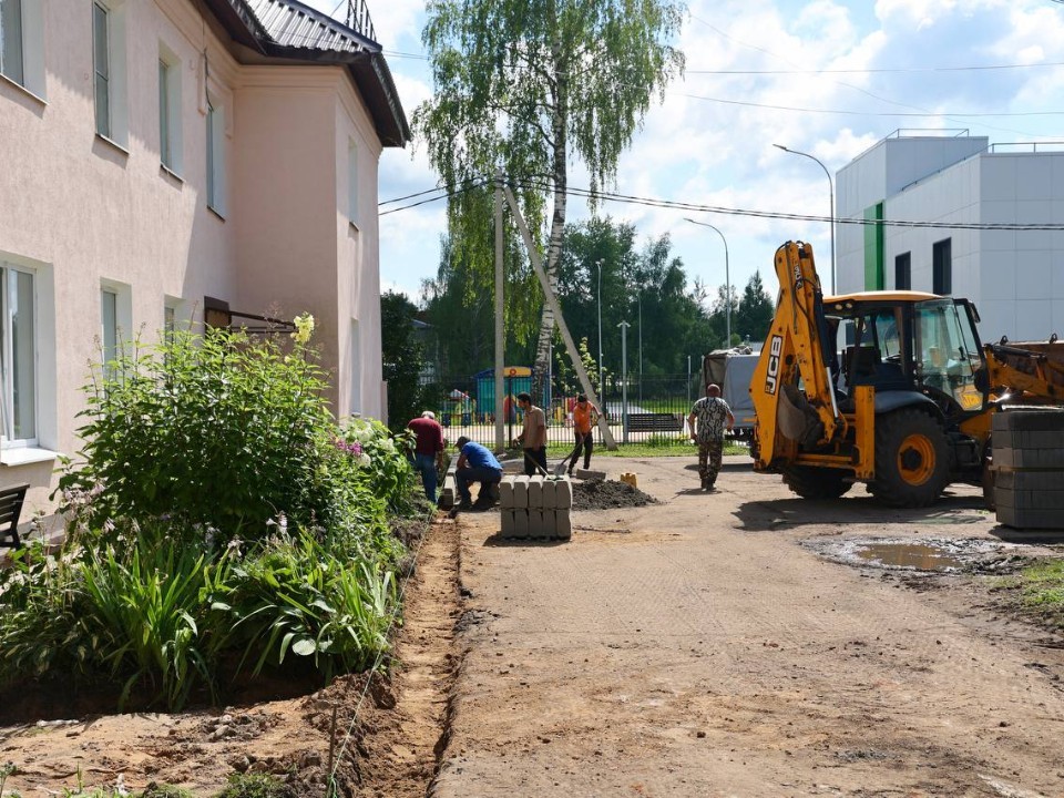 Парковка и тропинка свяжут улицу Энтузиастов и детский сад
