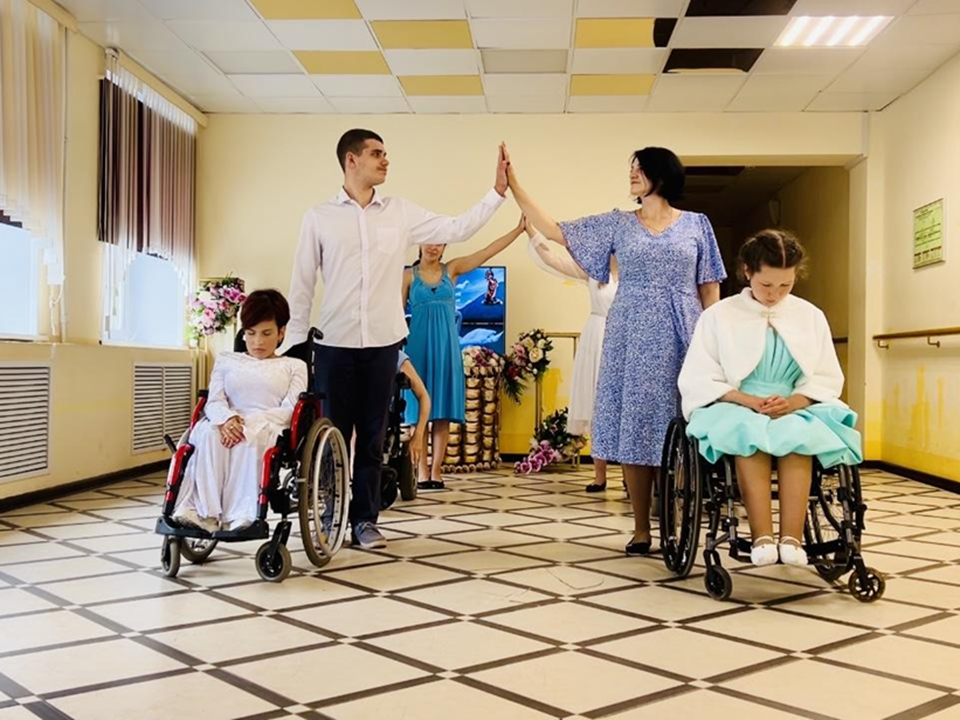 В Орехово-Зуеве люди на инвалидных колясках начали танцевать в новом инклюзивном проекте
