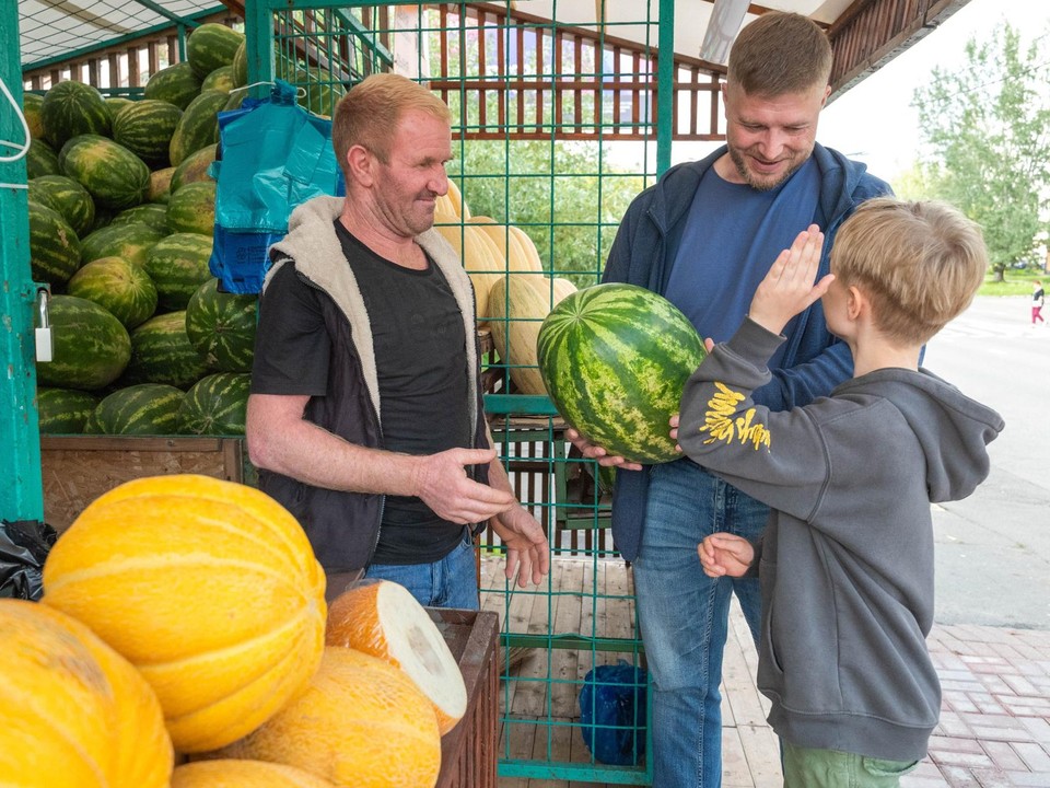 С 1 августа откроются официальные точки продажи арбузов и дынь