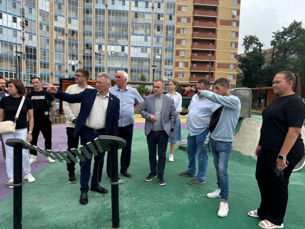 Во дворе на улице Ленина восстановят освещение