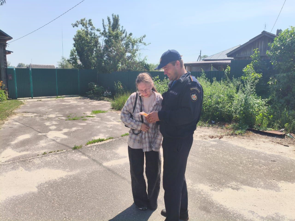В Дединове провели инструктаж по пожарной безопасности в домах