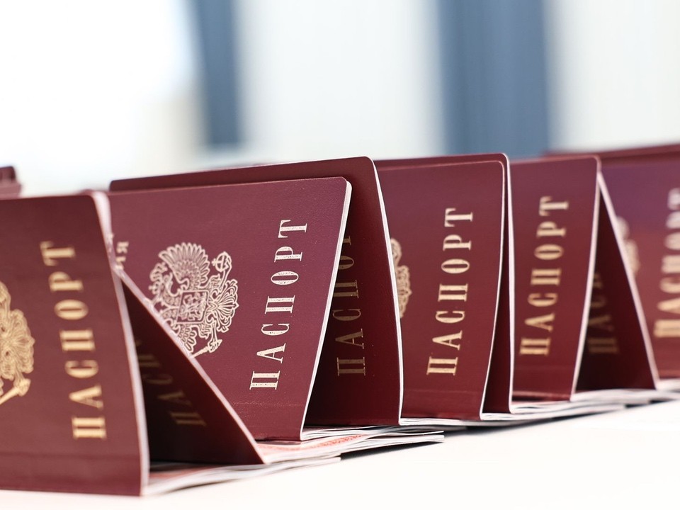 Юрист предупредил об ответственности за незаконное изъятие паспорта