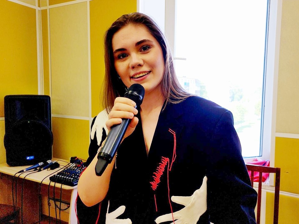 Обычная девушка из Серпухова перепела звезду на Первом канале