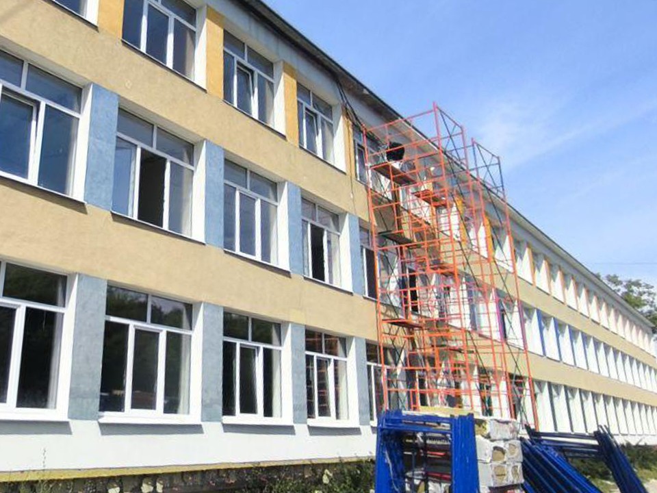 В школе №9 Серпухова начались финальные отделочные работы