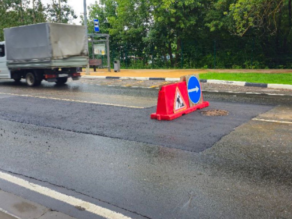 Дорожники привели в порядок асфальтовое покрытие на ул. Победа в Талдоме