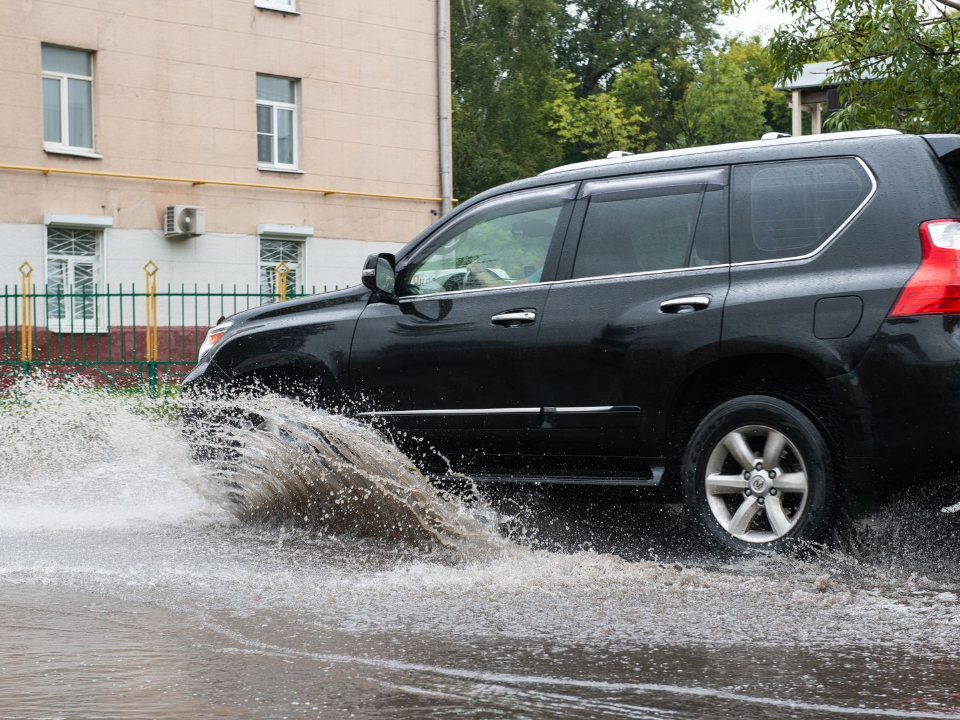 В Красногорске объявлен «желтый» уровень погодной опасности из-за грозы и ливней