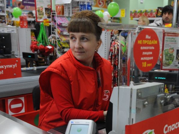 От первой купюры до последнего покупателя: какие приметы помогают продавцам в торговле