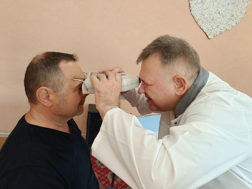 Пенсионерам Балашихи бесплатно проверили зрение