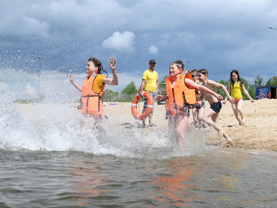 Жара +33 °C накрыла Подмосковье. Где в Пушкинском округе отдохнуть у воды и не утонуть