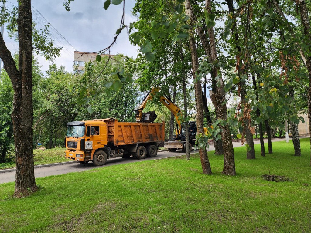 На Выстреле засеяли газоном территорию, равную четырем футбольным полям