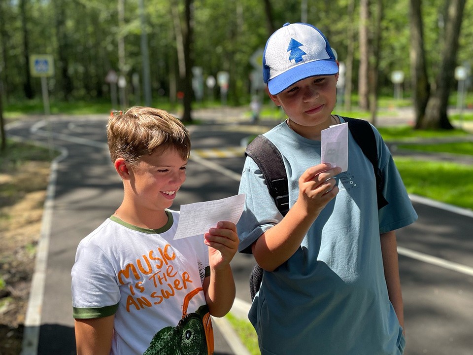 ПДД на «отлично»: школьники Ступина прошли квест в автогородке