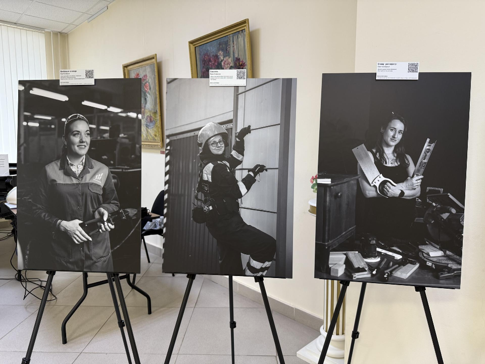В Люберцах открылась необычная фотовыставка о женщинах в мужских профессиях