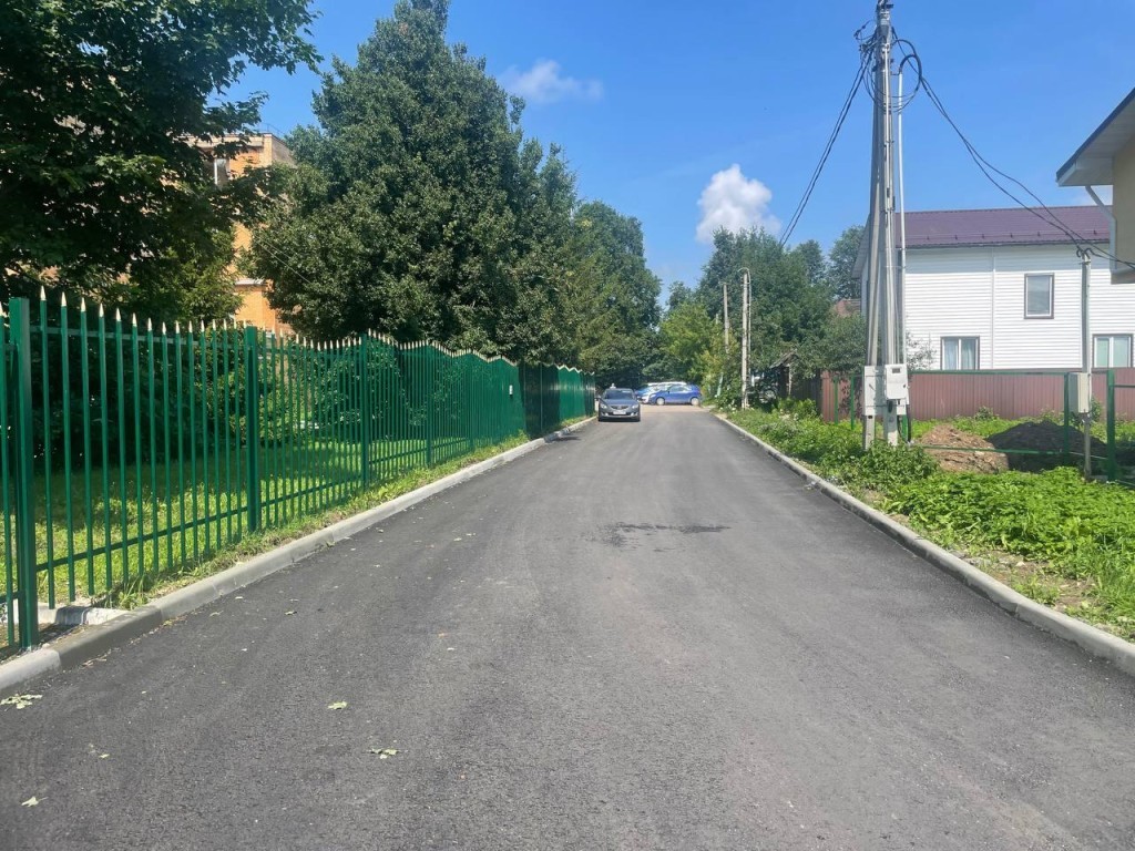 В Рузском округе у стационара больницы уложили новый асфальт