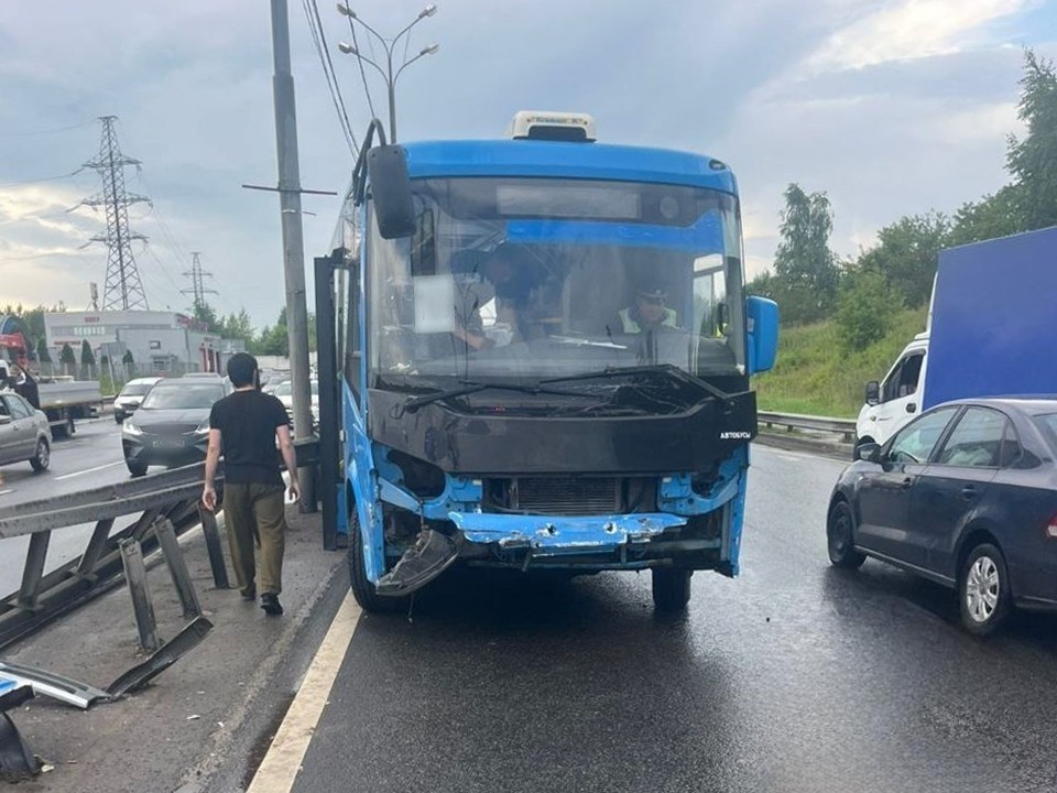 Полиция проводит проверку по факту ДТП с автобусом в Мытищах