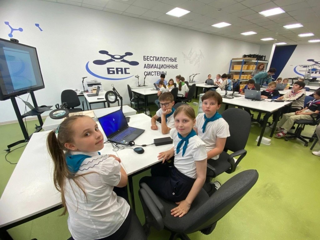 Школьники Богородского округа изучили 3D-моделирование и распознавание изображений