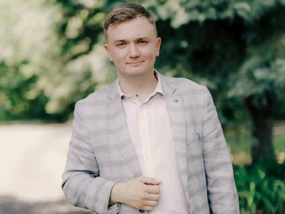 Учитель математики из Луховиц вышел в полуфинал телешоу «Классная тема!»